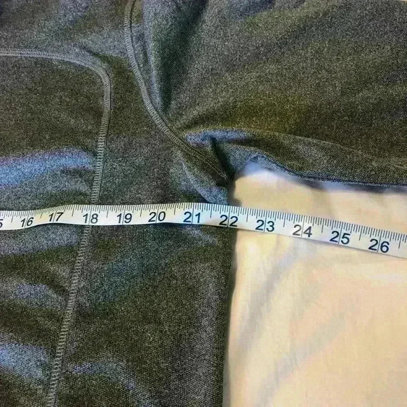 Spider Hooded Long Sleeve Grey Pullover Sz L NWT - Picture 6 of 10